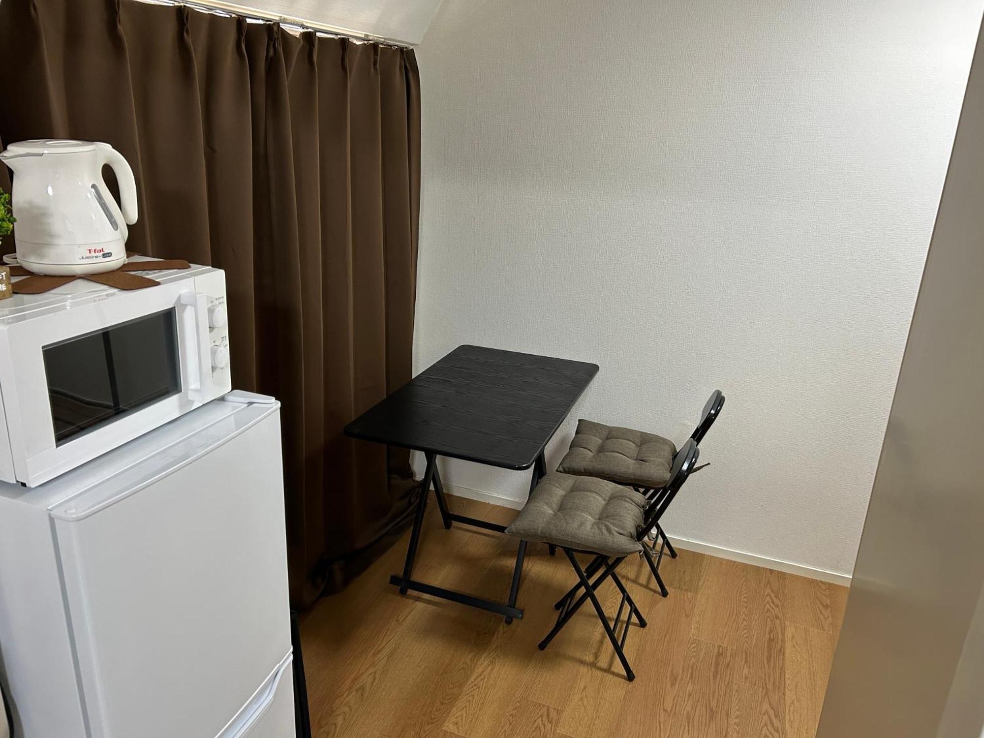 Guest House Zwell Hakata Ohori Park Fukuoka  Exterior photo